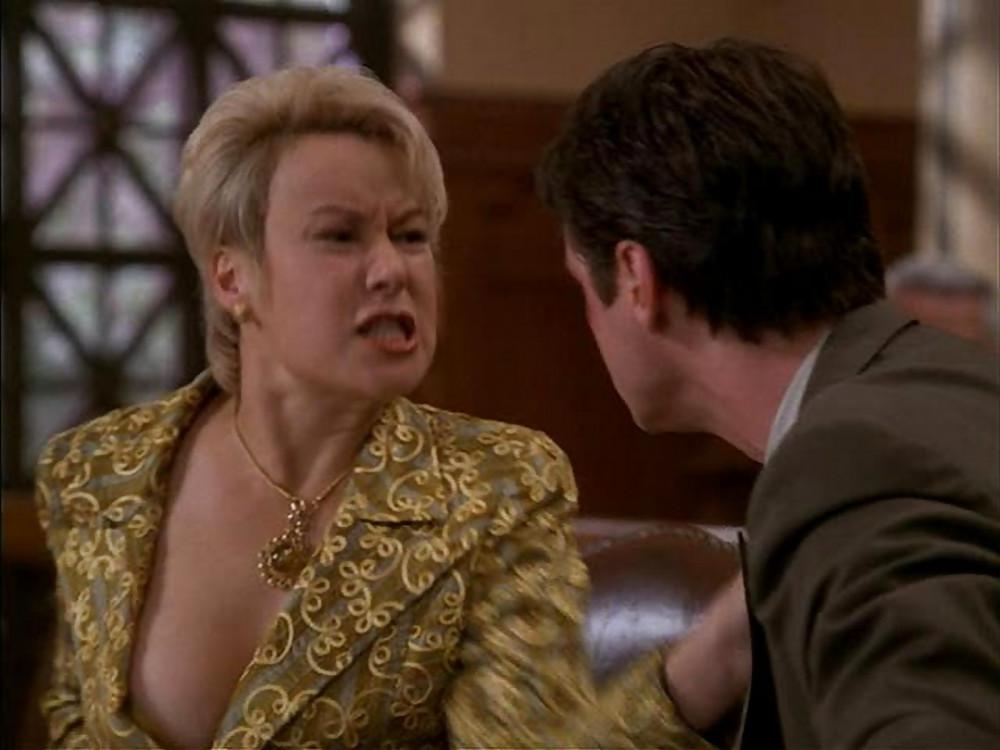 25P Jennifer Tilly Angry Sexy Bitch (Liar Liar)