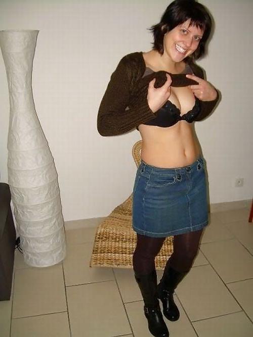 25P Show Us Your Bra 2