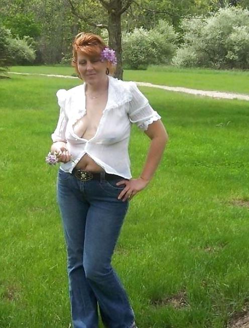 24P She forgot her bra 41.