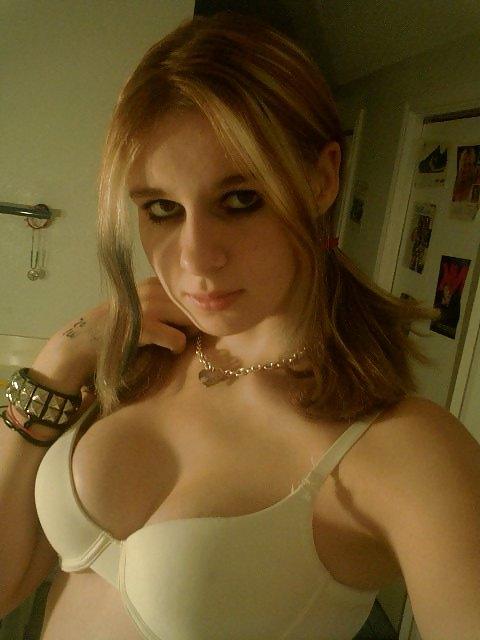 25P Bra Babes 96