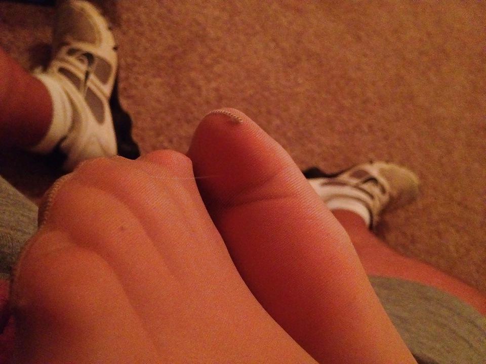 25P More Nylon Soles with cum on them