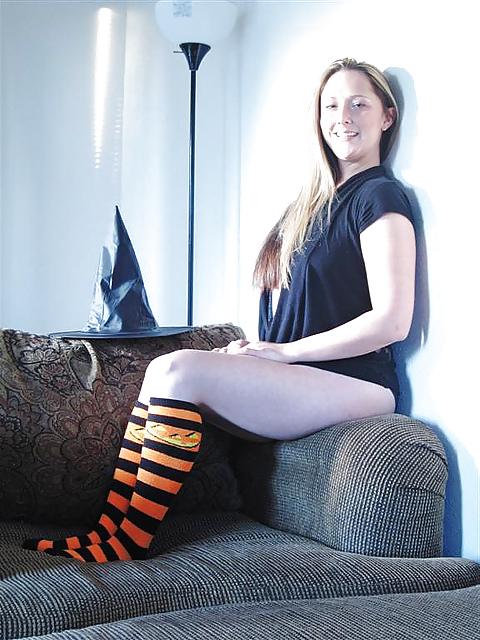 25P Sexy Thick Blonde Milf