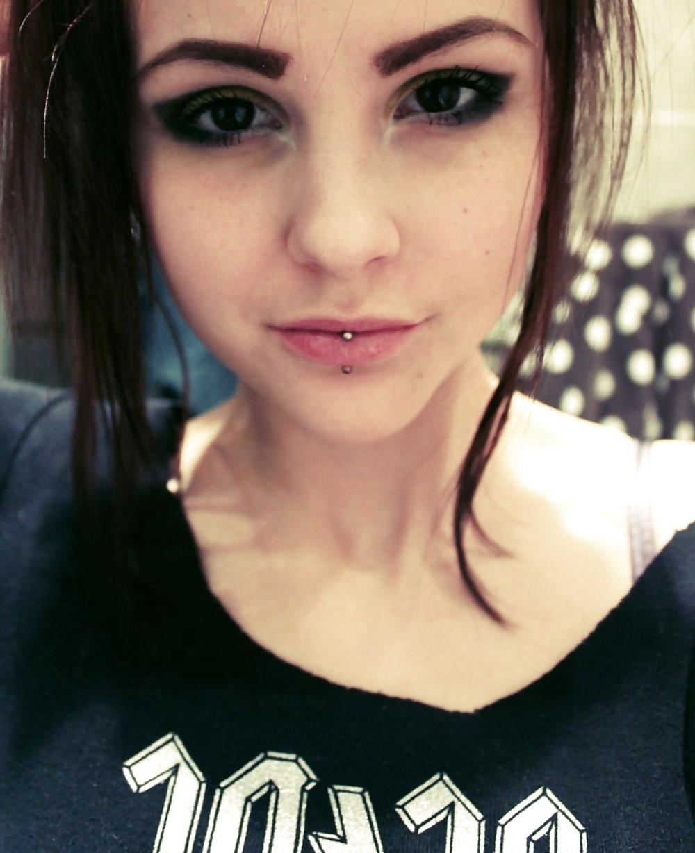 18P Pretty Face 2