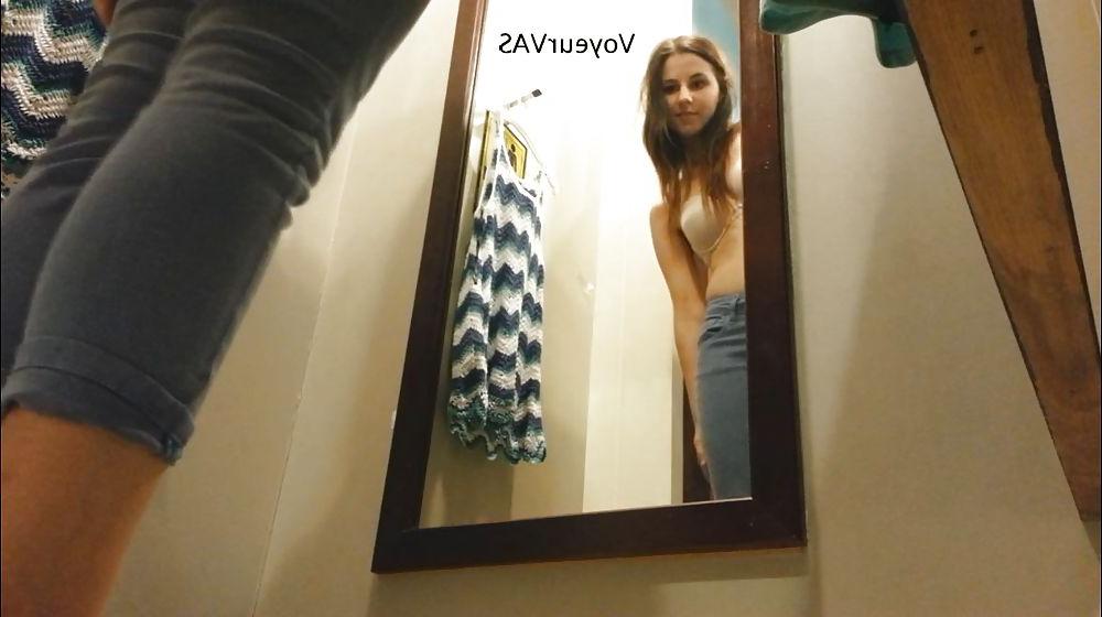 7P An Angel Changing Clothes