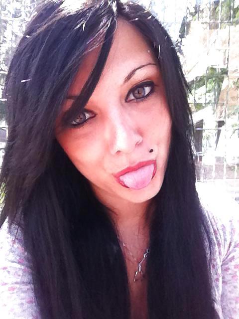 10P Shada - Pretty Chav Slut 