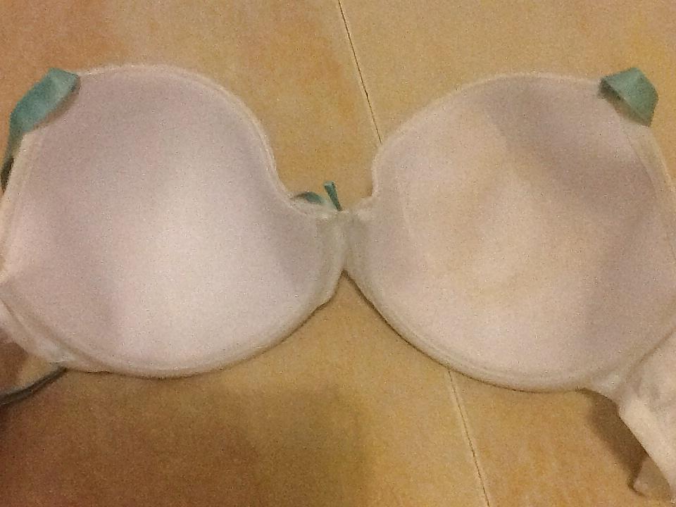 9P Stolen Bra cumming it in again