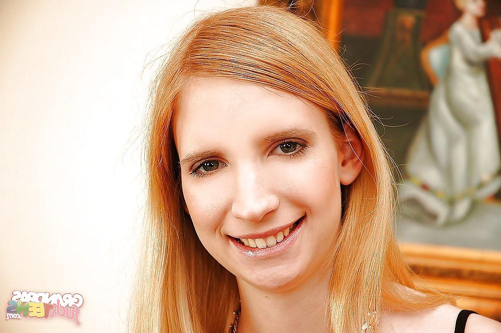 16P Hot redhead pregnant