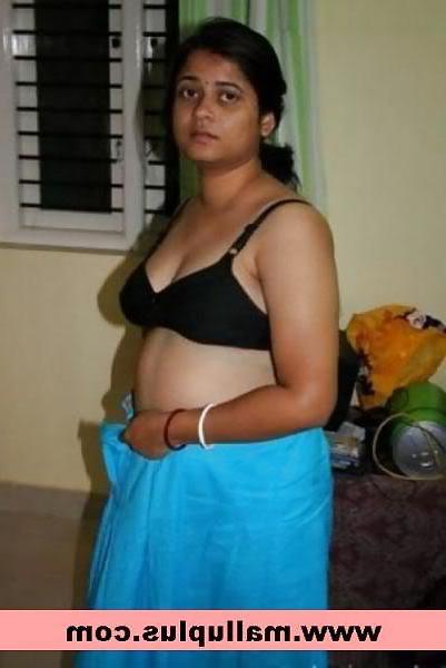 20P Aunty's with BRA
