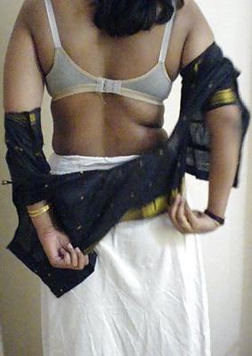 20P Aunty's with BRA