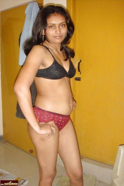 20P Aunty's with BRA