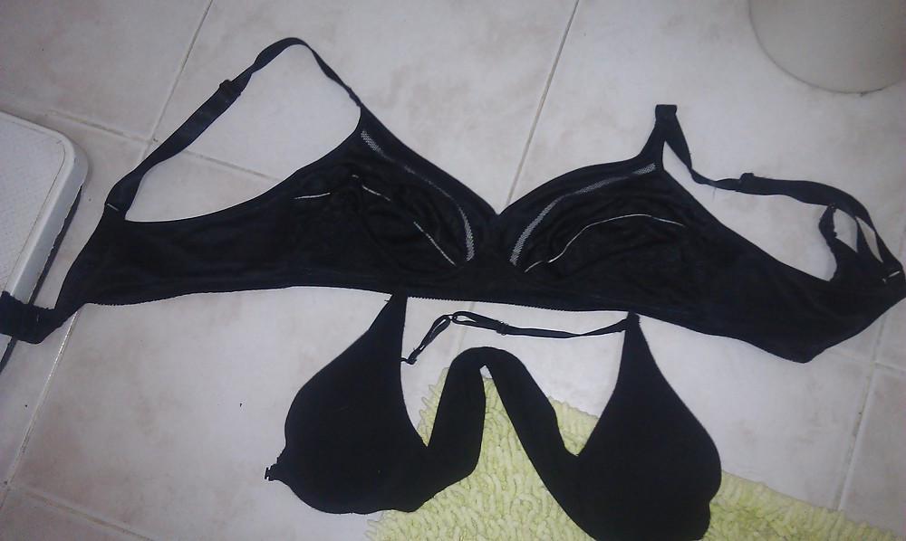 5P Cum in My Mom 34A Open Front Bra