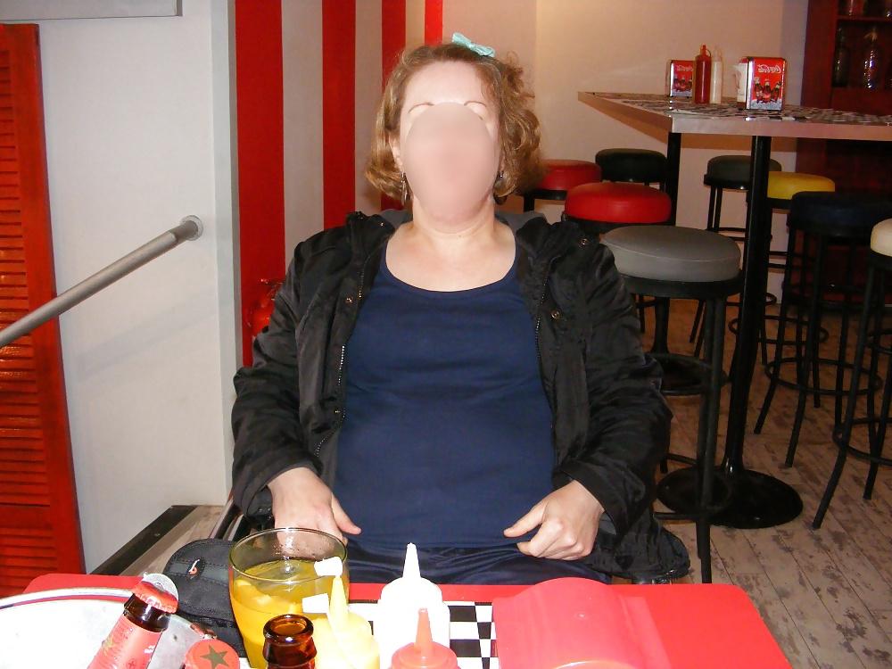 8P Flashing in a bar in Ibiza