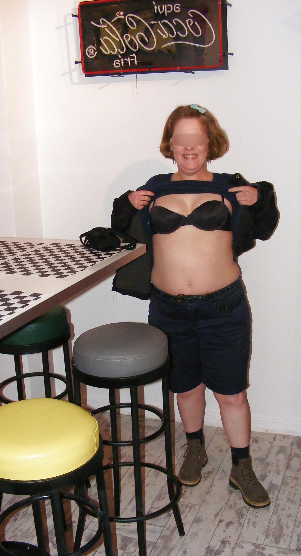 8P Flashing in a bar in Ibiza