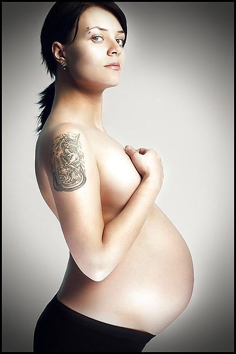 25P Pregnant 3
