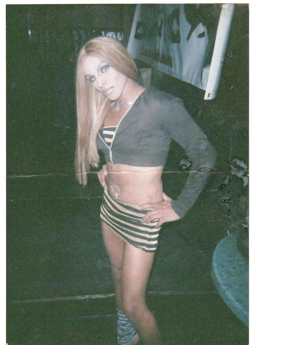 9P Paki tranny