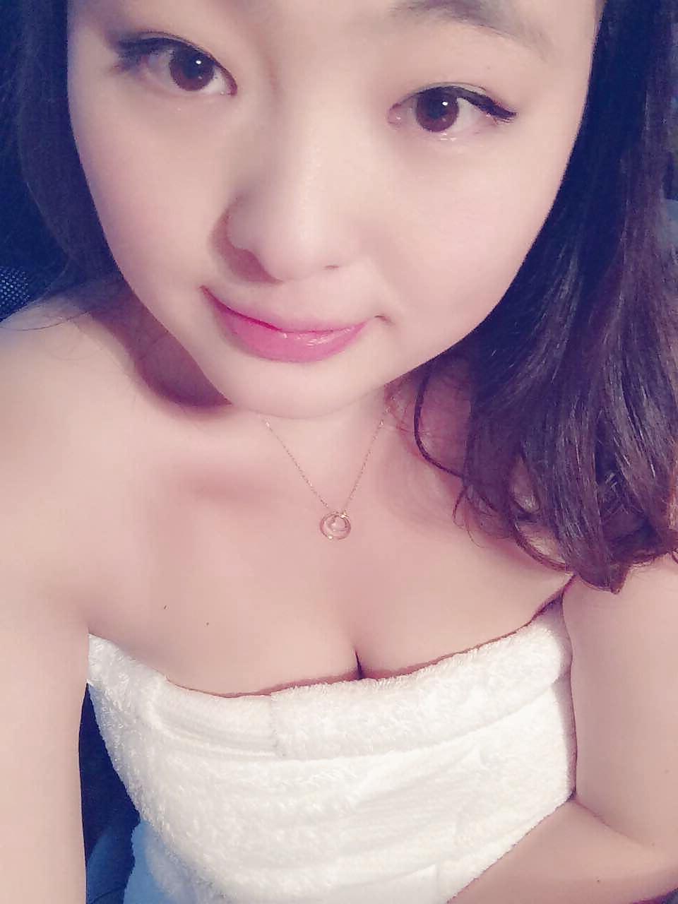 9P Chinese friend after bath