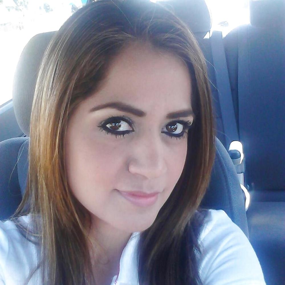 25P A mexican girl called Lucy G.