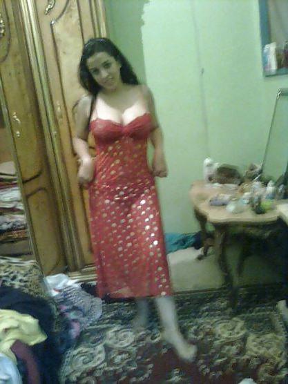 11P Shimaa knows how to tease us