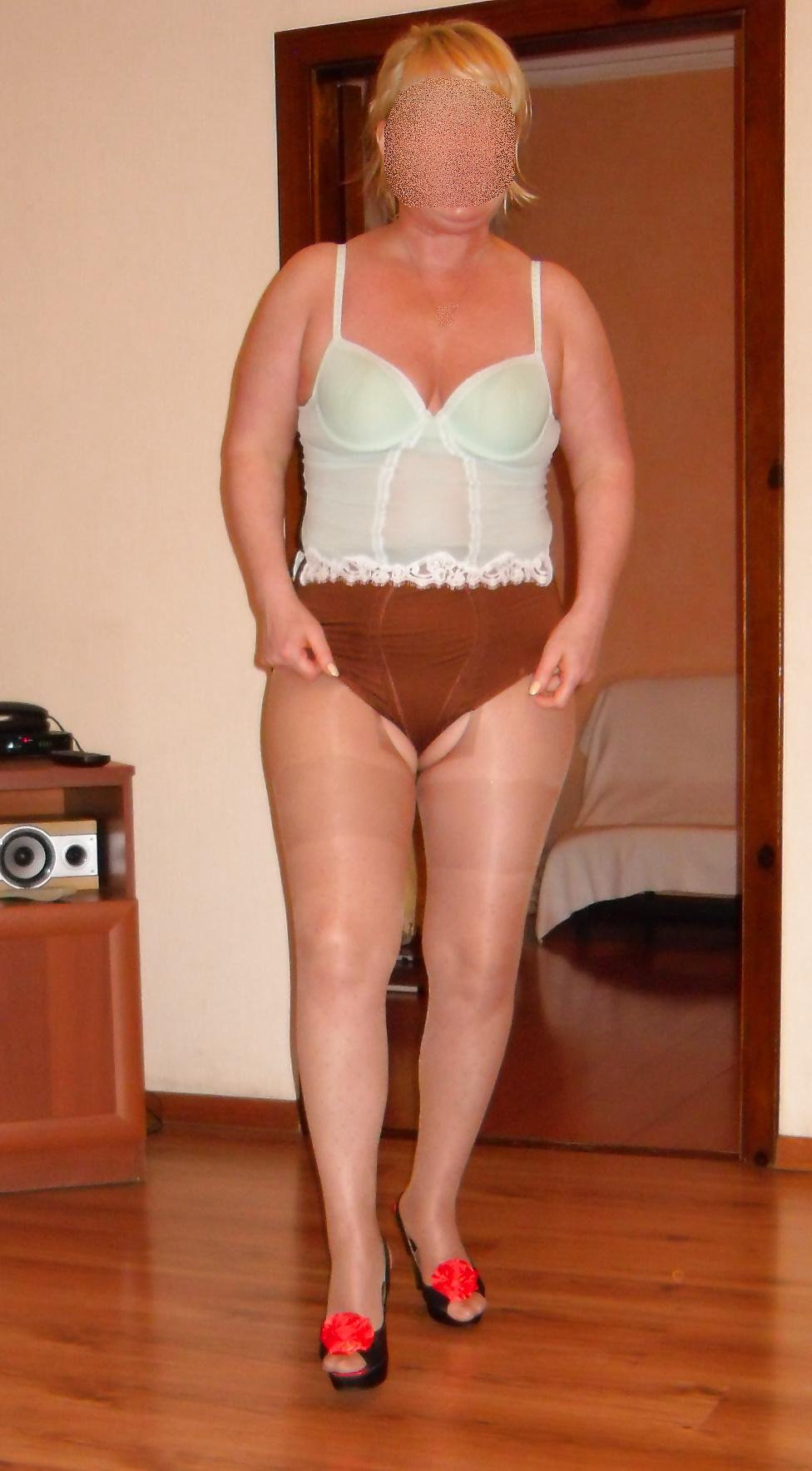 25P Pushuna's riped brown girdle panty