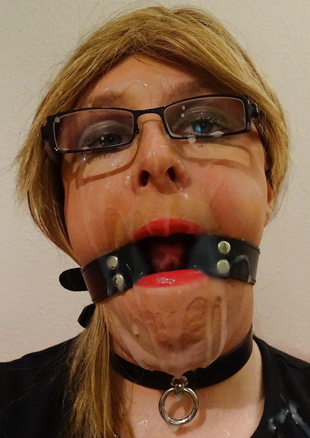 19P Sklavin in Lack und Leder CUMSHOT!!!
