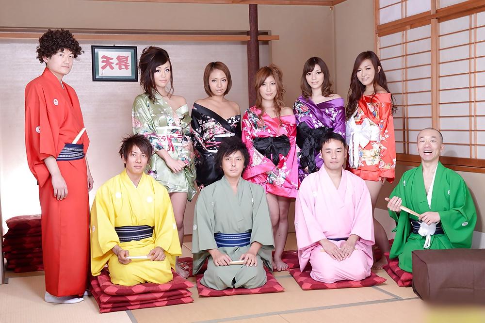 25P Schöne japanische Pornostars