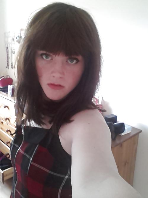 25P These fembois are such pretty gurls and kissable 