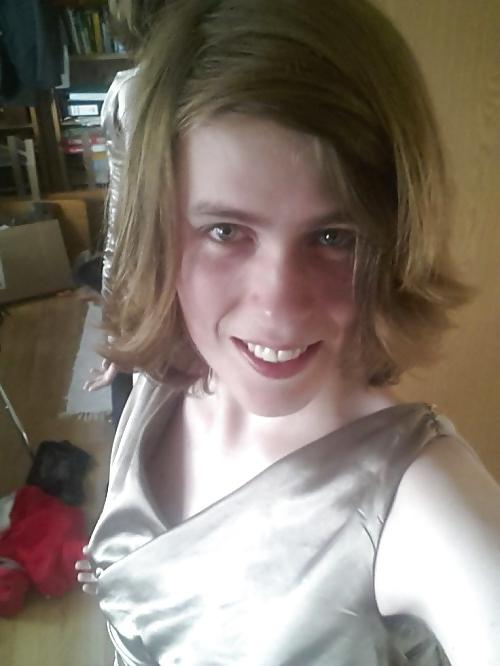25P These fembois are such pretty gurls and kissable 