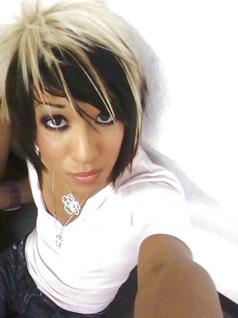 25P These fembois are such pretty gurls and kissable 