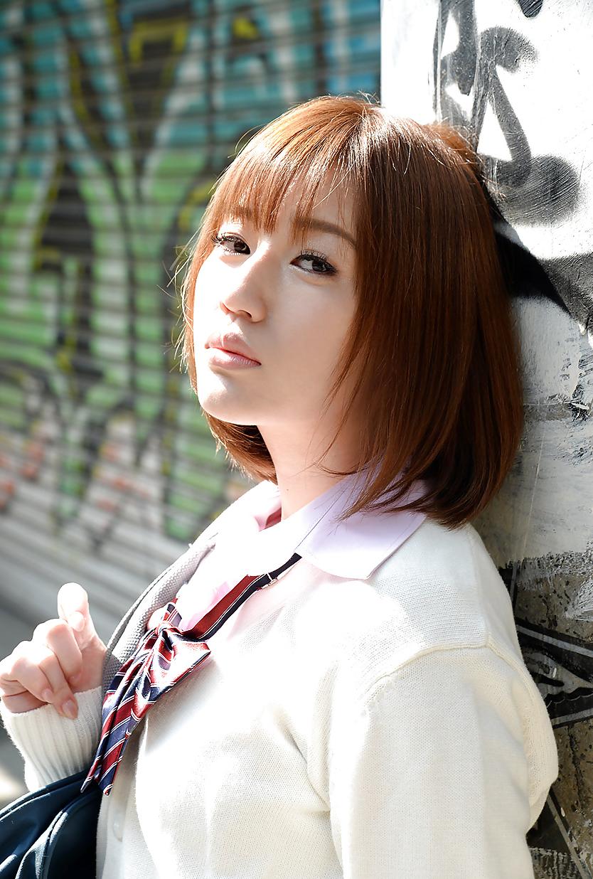 25P Pretty Japanese Girl