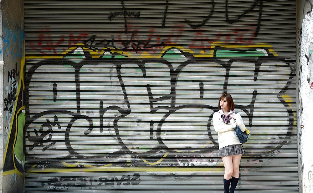 25P Pretty Japanese Girl