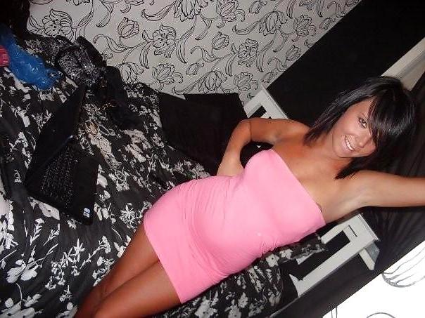 25P Hot sluts please cum on