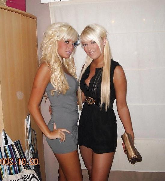 25P Hot sluts please cum on