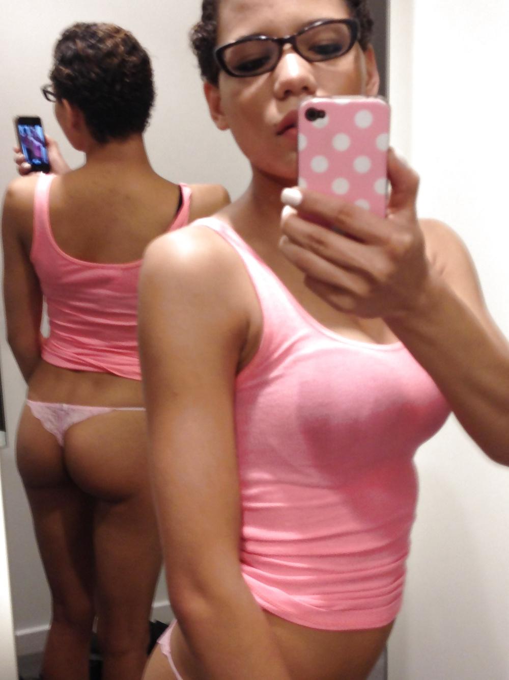 9P Selfie in changing room..6