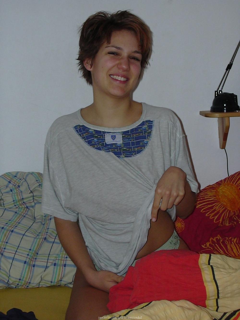 25P Short haired cunt