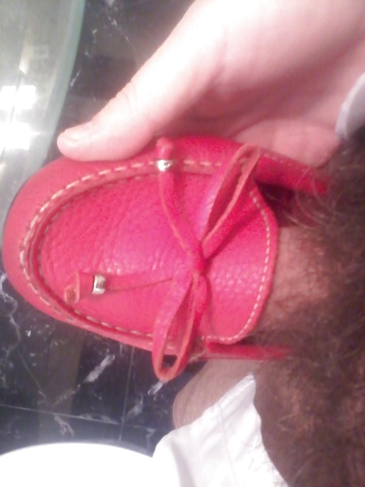 25P Shoejob - Cum on friends pumps