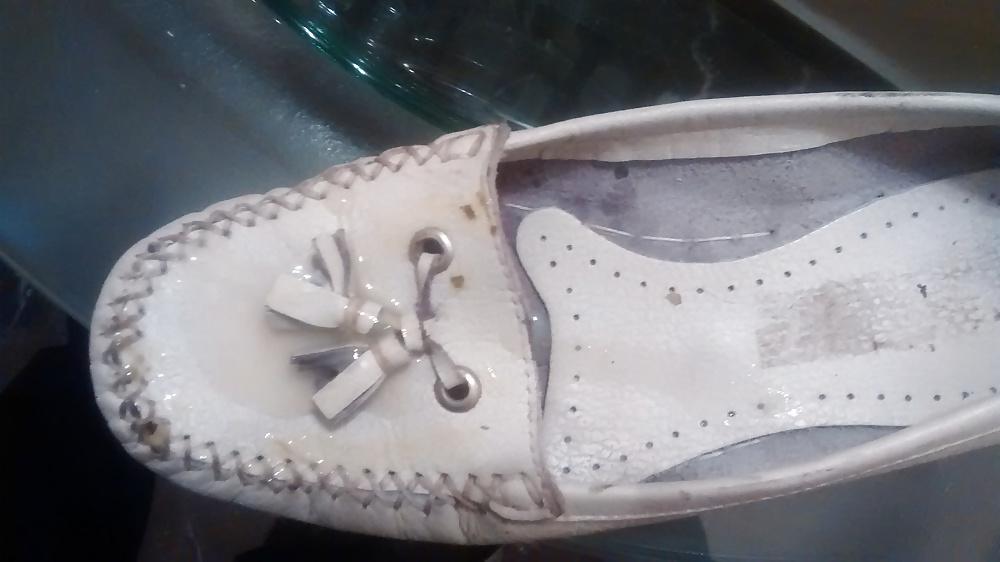 25P Shoejob - Cum on friends pumps