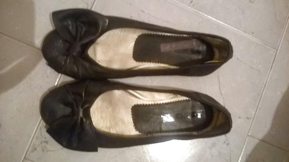 25P Shoejob - Cum on friends pumps