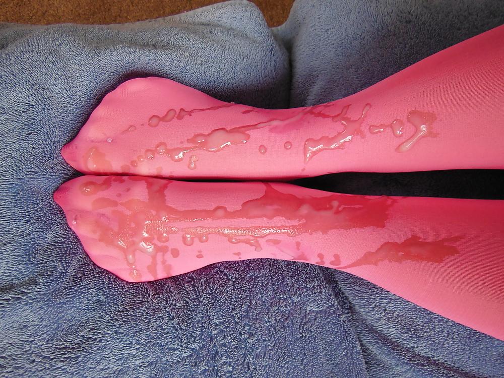 25P Cum on pink stocking feet