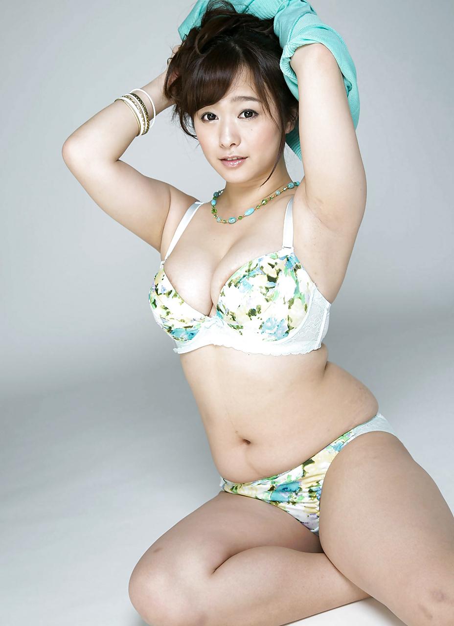 25P Marina Shiraishi - Pretty Japanese PornStar 