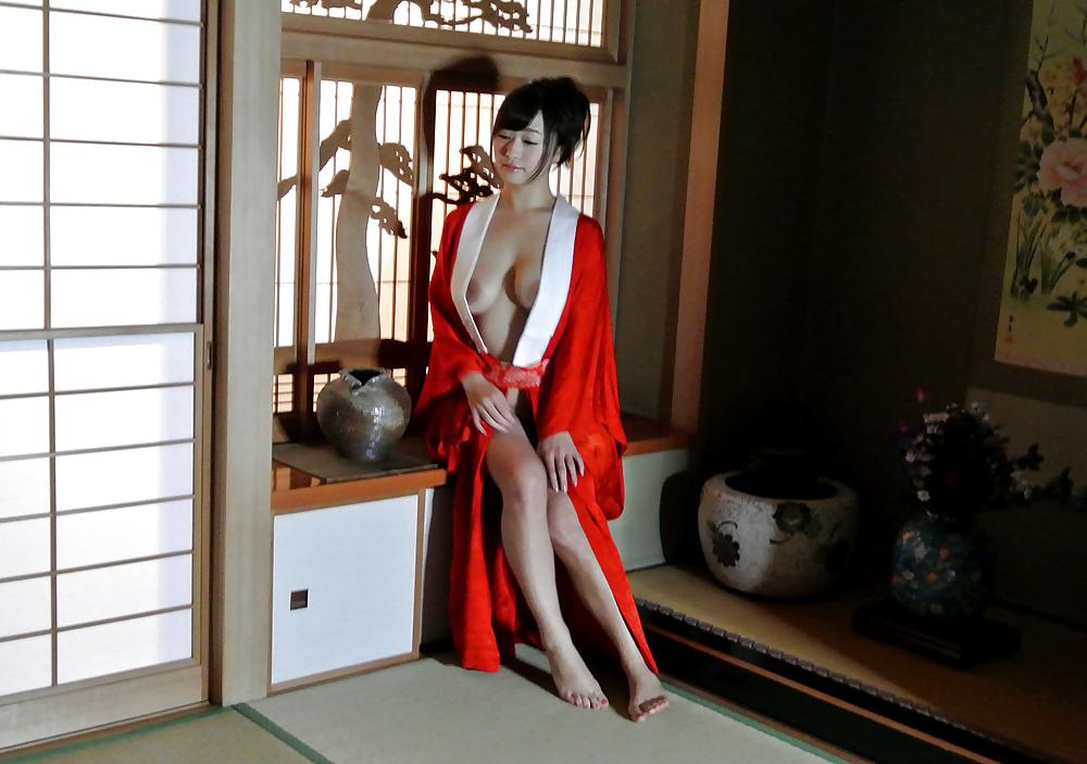25P Marina Shiraishi - Pretty Japanese PornStar 
