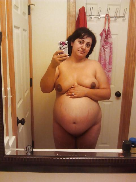 25P Pregnant amateur private colection...if you know her
