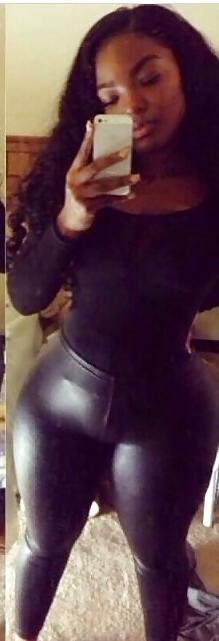 8P Thick thighs hips
