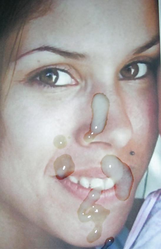 12P Cum on sexy slut Roma