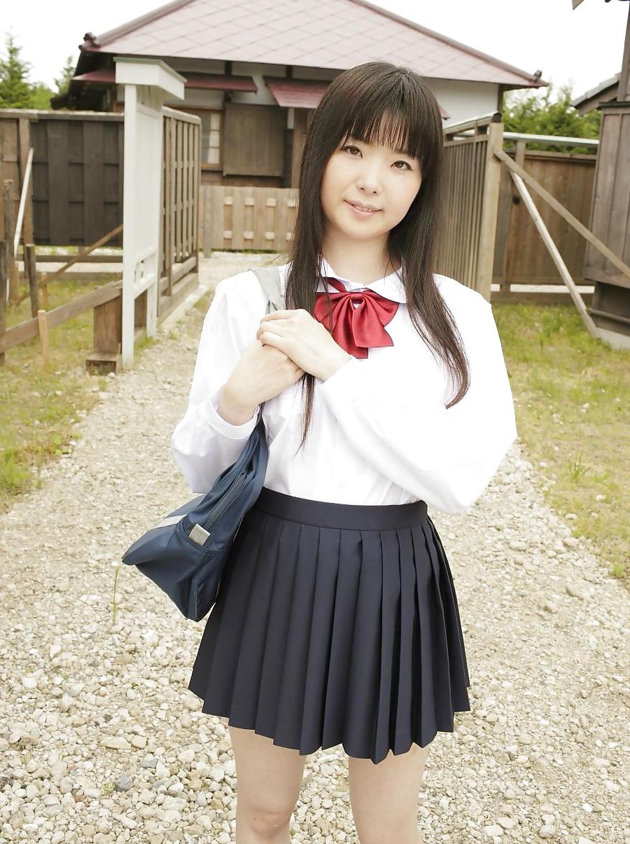 19P J15 Japanese teen Mirai Himeno