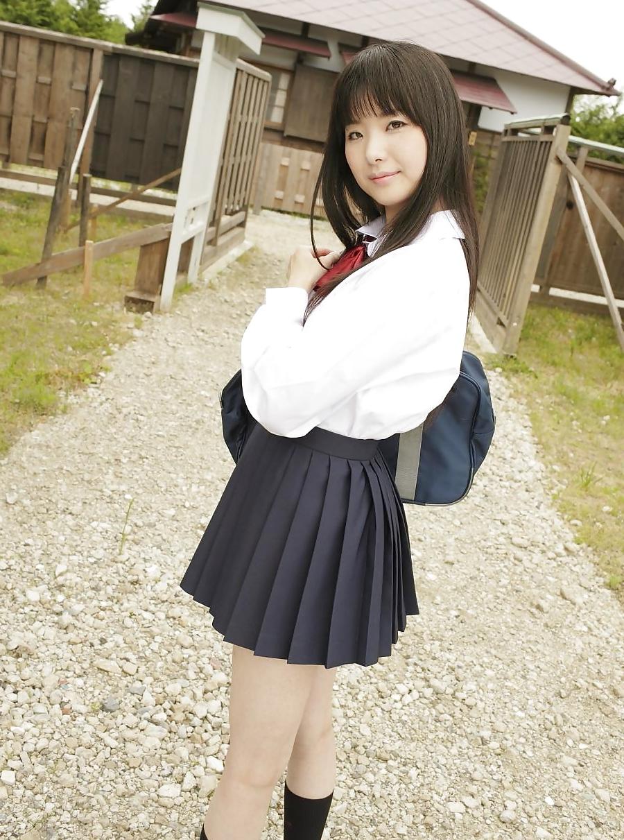 19P J15 Japanese teen Mirai Himeno
