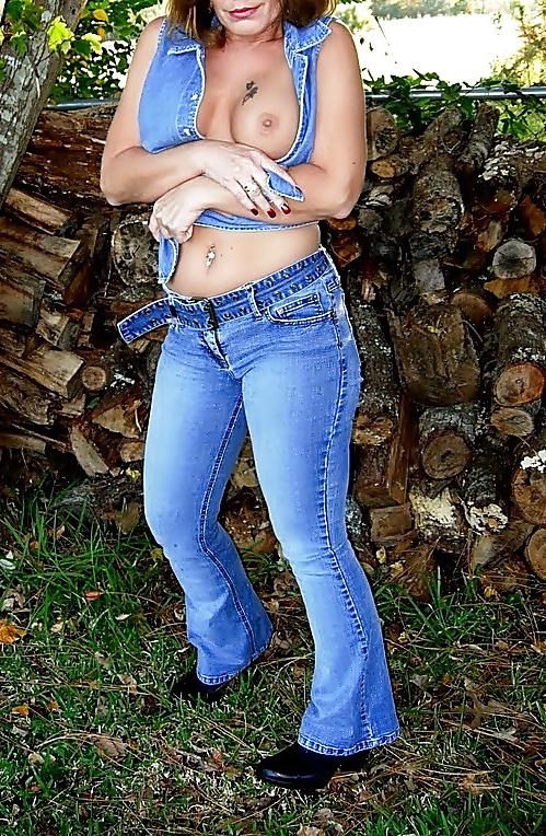 25P Milf looking for some Hard-Wood