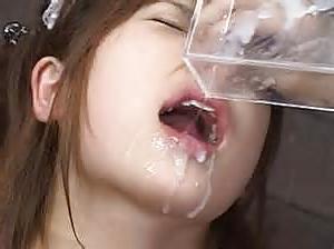 15P Fuer einen blassen Teint, brav Sperma trinken!