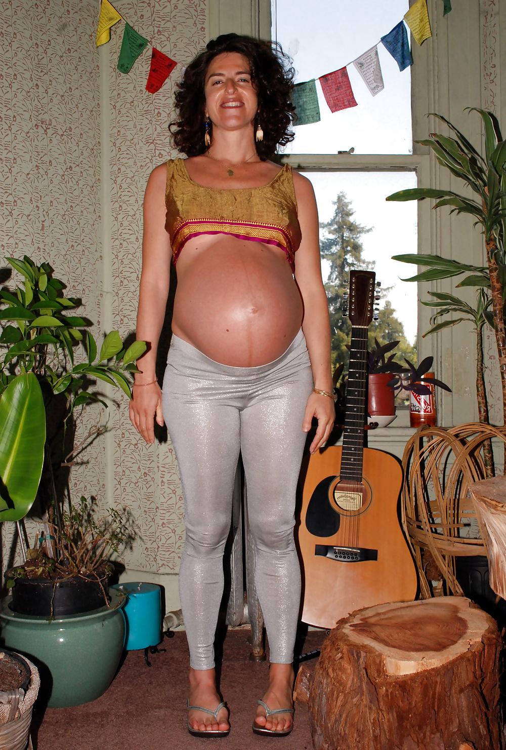 25P Pregnant 4 (estefania)