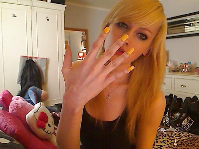 25P Tgirl sweethearts - ellery