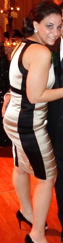 25P Day! Thick brunette with ass and beautiful eyes!